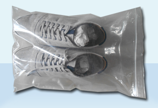 Túi ziploc đựng vật dụng trong gia đình Túi ziploc bảo quản giày rất tiện dụng